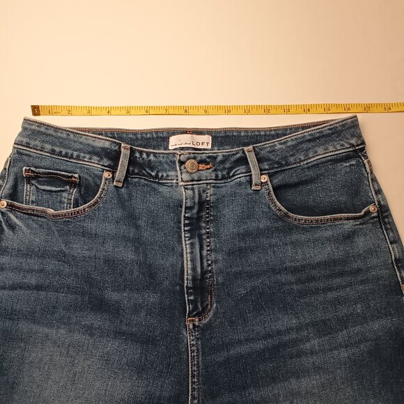 Loft Jeans Size 32/14 The Curvy Kick Crop High Rise Medium Wash - Picture 7 of 10